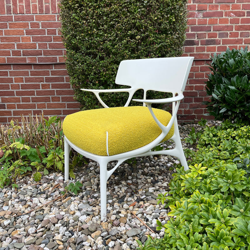Kartell - Sessel A.i. lounge bouclé - Stoff gelb - Philippe Starck - NEU