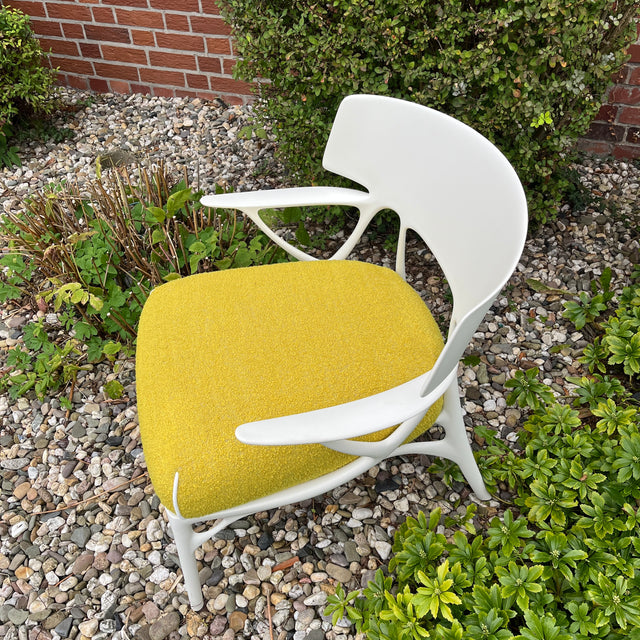 Kartell - Sessel A.i. lounge bouclé - Stoff gelb - Philippe Starck - NEU