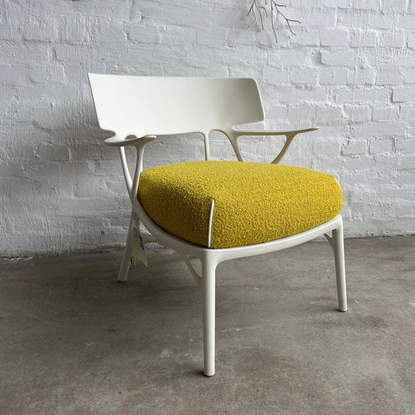 Kartell - Sessel A.i. lounge bouclé - Stoff gelb - Philippe Starck - NEU