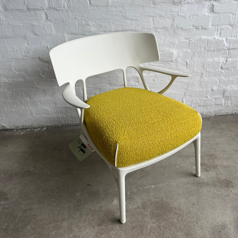 Kartell - Sessel A.i. lounge bouclé - Stoff gelb - Philippe Starck - NEU
