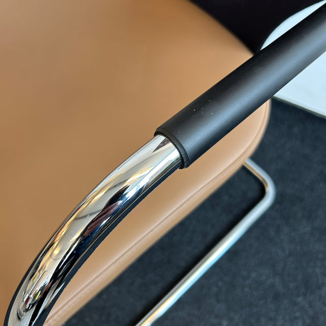 Thonet - Freischwinger - Konferenzstuhl- Leder braun/Netzgewebe - TOP Zustand!