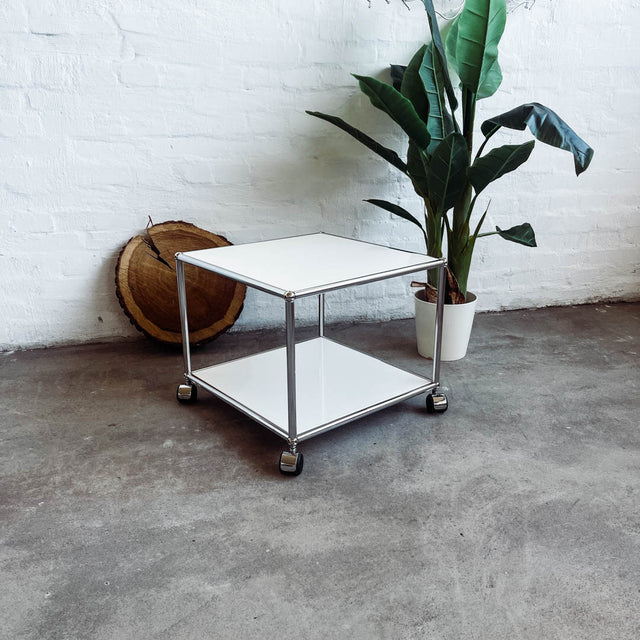 USM Haller Beistelltisch - 50 x 50 cm - verschiedene Ausführungen - gebrauchte TOP Qualität