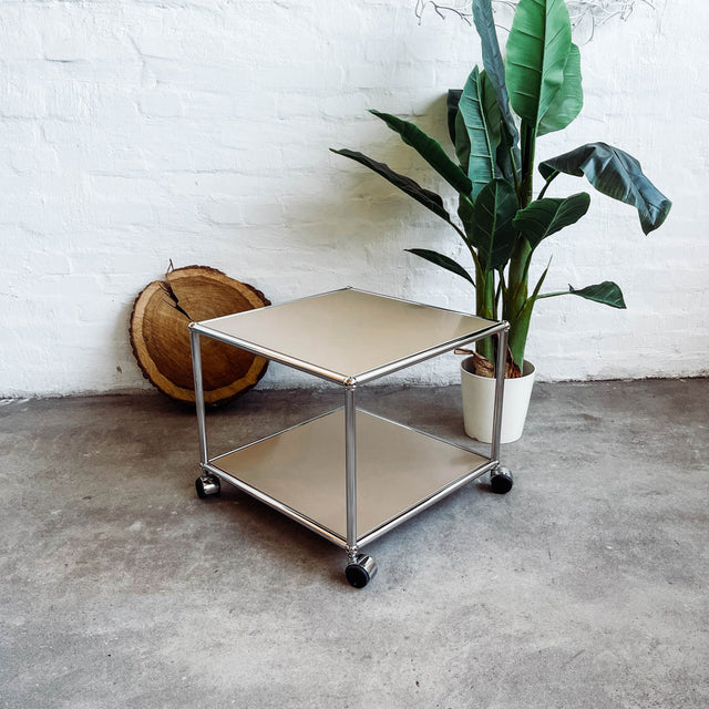 USM Haller Beistelltisch - 50 x 50 cm - verschiedene Ausführungen - gebrauchte TOP Qualität