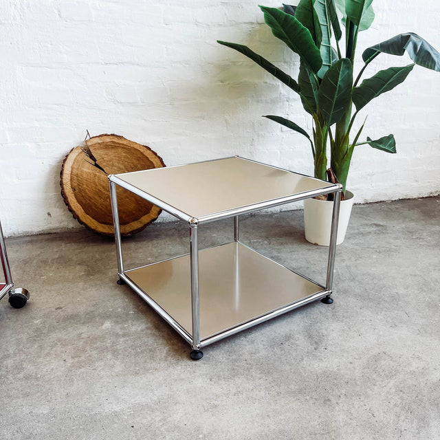 USM Haller Beistelltisch - 50 x 50 cm - verschiedene Ausführungen - gebrauchte TOP Qualität