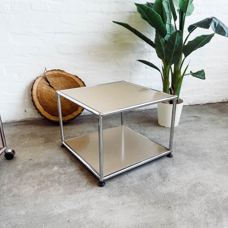 USM Haller - Beistelltisch - 50 x 50 cm - verschiedene Ausführungen