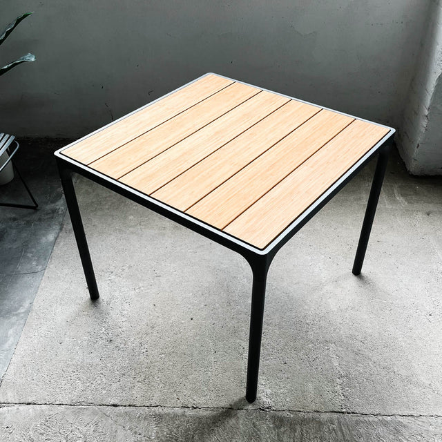 Four Dining Table - 90 x 90 cm