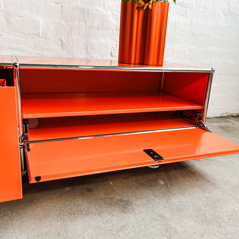 USM Haller - TV/Hifi Lowboard - orange - Top Zustand