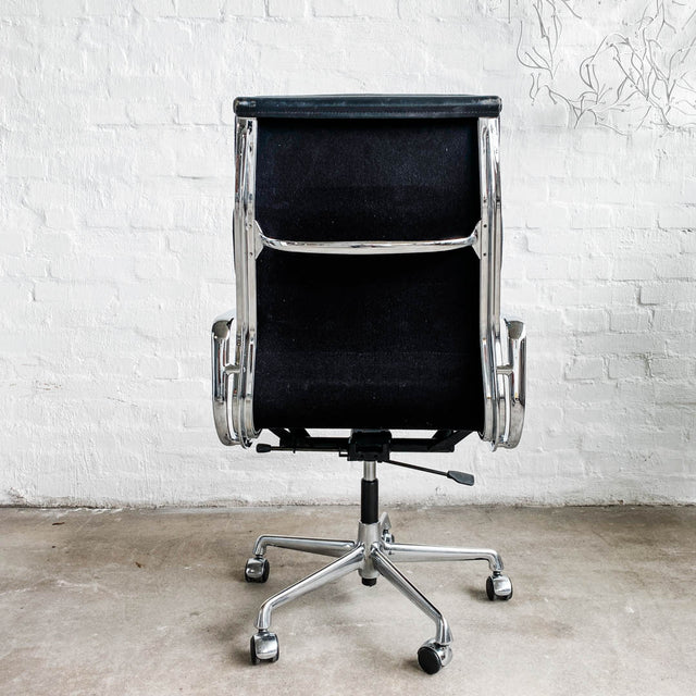 Vitra - EA 219 Soft Pad - Leder schwarz - Vintage Zustand