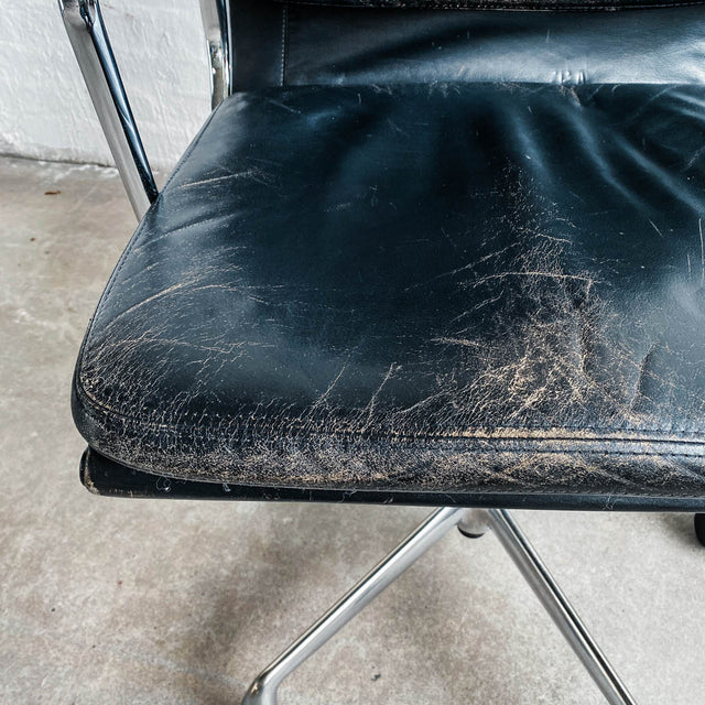 Vitra - EA 219 Soft Pad - Leder schwarz - Vintage Zustand