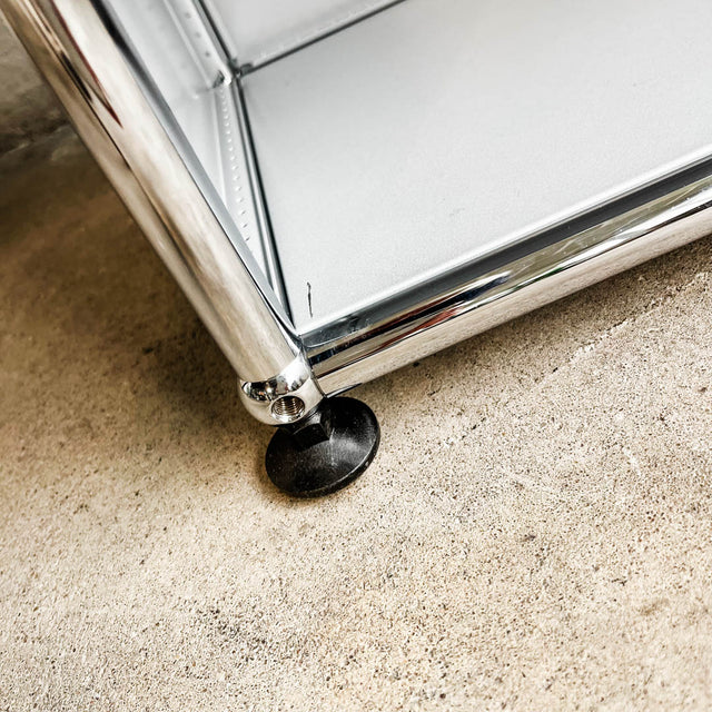 USM Haller - Regal - mattsilber - gebrauchte TOP Qualität