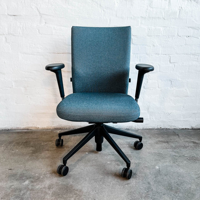 Vitra ID Soft Bürodrehstuhl - eisblau/schwarz - Antonio Citterio - gebrauchte TOP Qualität