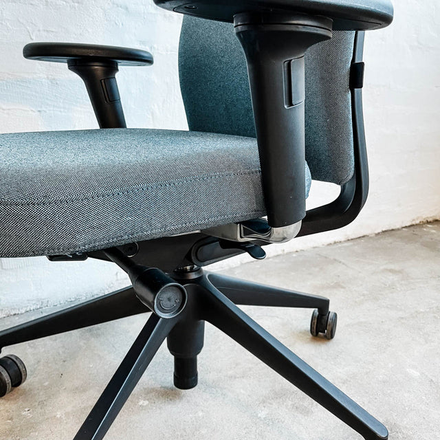 Vitra ID Soft Bürodrehstuhl - eisblau/schwarz - Antonio Citterio - gebrauchte TOP Qualität