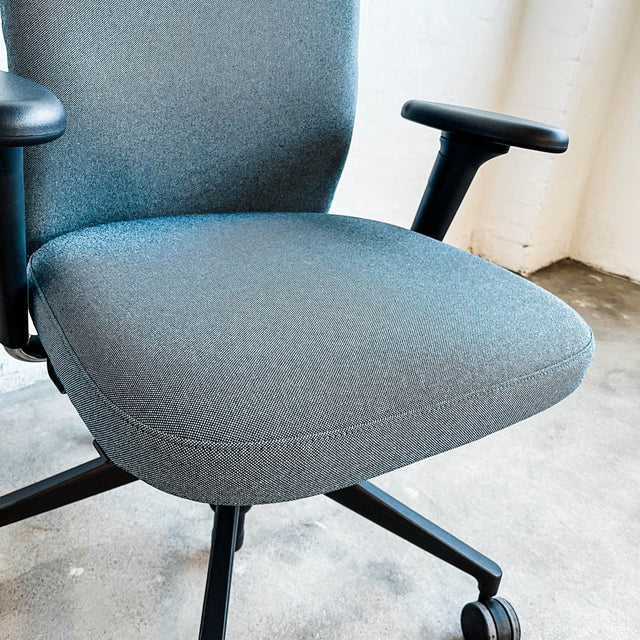 Vitra ID Soft Bürodrehstuhl - eisblau/schwarz - Antonio Citterio - gebrauchte TOP Qualität