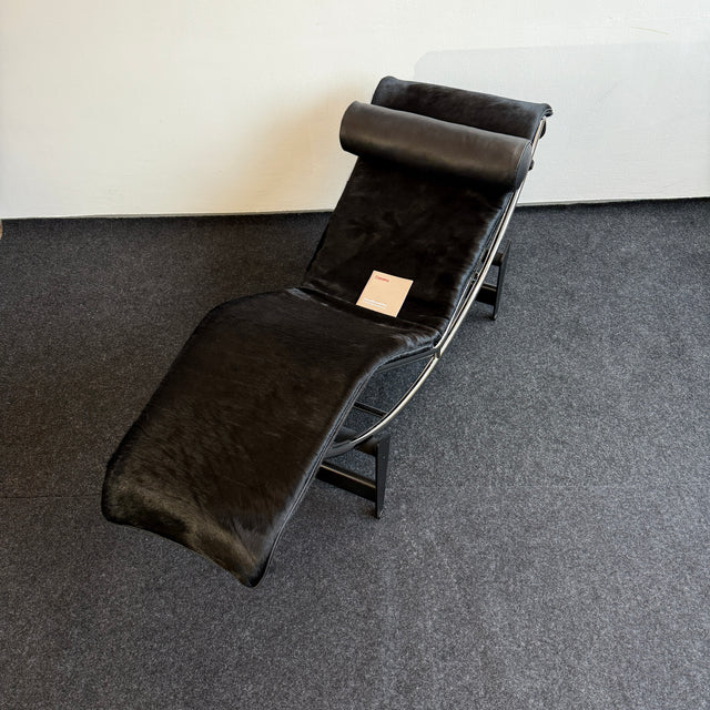 Cassina LC 4 Chaiselongue Liege - Kuhfell schwarz - gebrauchter TOP Zustand