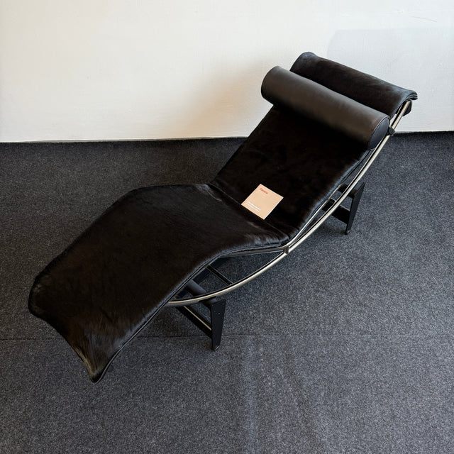 Cassina LC 4 Chaiselongue Liege - Kuhfell schwarz - gebrauchter TOP Zustand