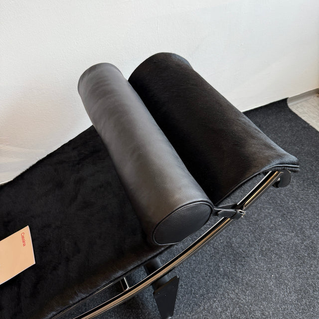 Cassina LC 4 Chaiselongue Liege - Kuhfell schwarz - gebrauchter TOP Zustand