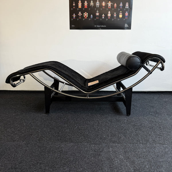 Cassina LC 4 Chaiselongue Liege - Kuhfell schwarz - gebrauchter TOP Zustand
