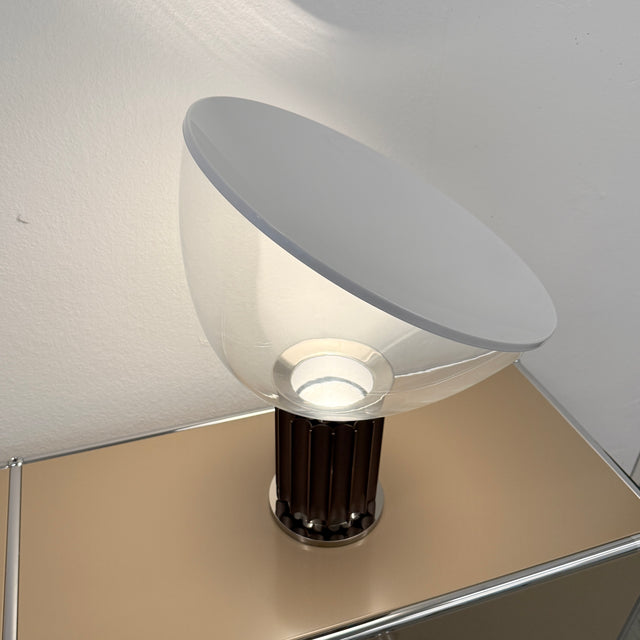 FLOS Taccia Small LED -  Tischlampe - Glas/Bronze - Neuwertig!