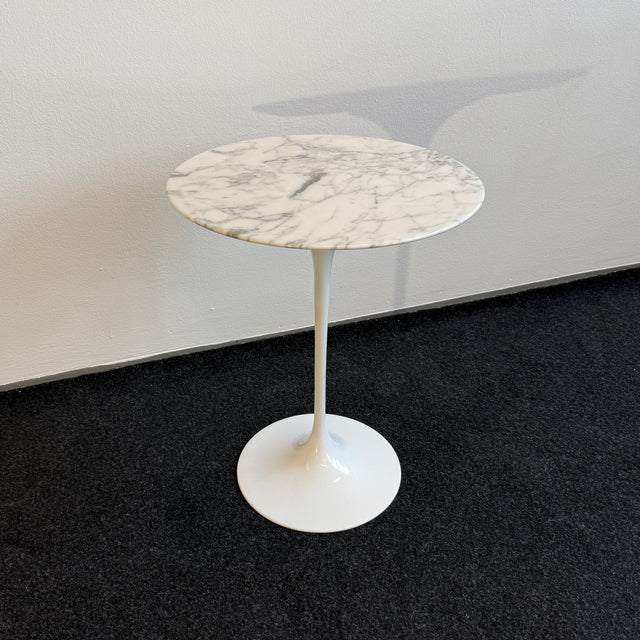 Knoll International - Saarinen Tulip Beistelltisch - Marmor weiß - TOP Zustand
