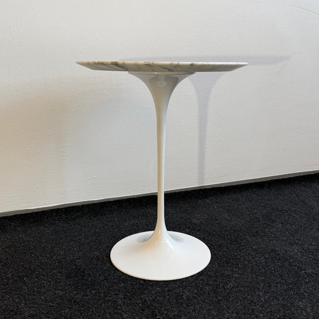 Knoll International - Saarinen Tulip Beistelltisch - Marmor weiß - TOP Zustand