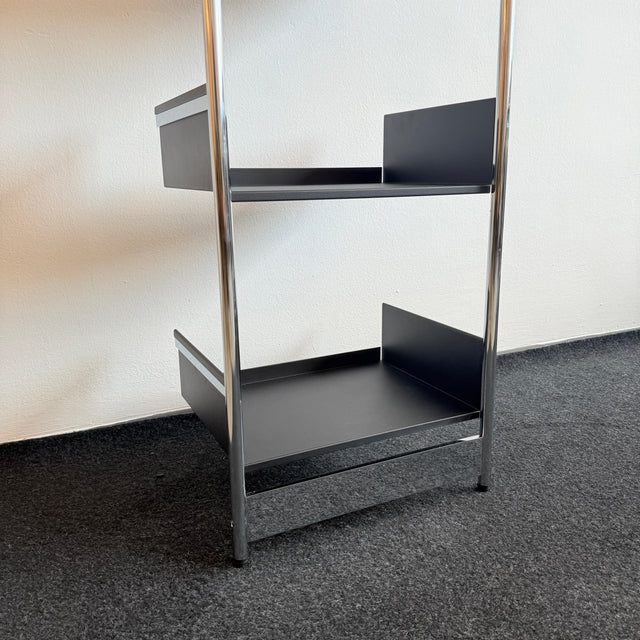 MOX Pool 220 - Anlehnregal - 6 Böden - Schwarz/Chrom - Neuwertig!