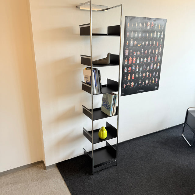 MOX Pool 220 - Anlehnregal - 6 Böden - Schwarz/Chrom - Neuwertig!