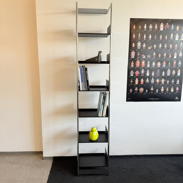 MOX Pool 220 - Anlehnregal - 6 Böden - Schwarz/Chrom - Neuwertig!