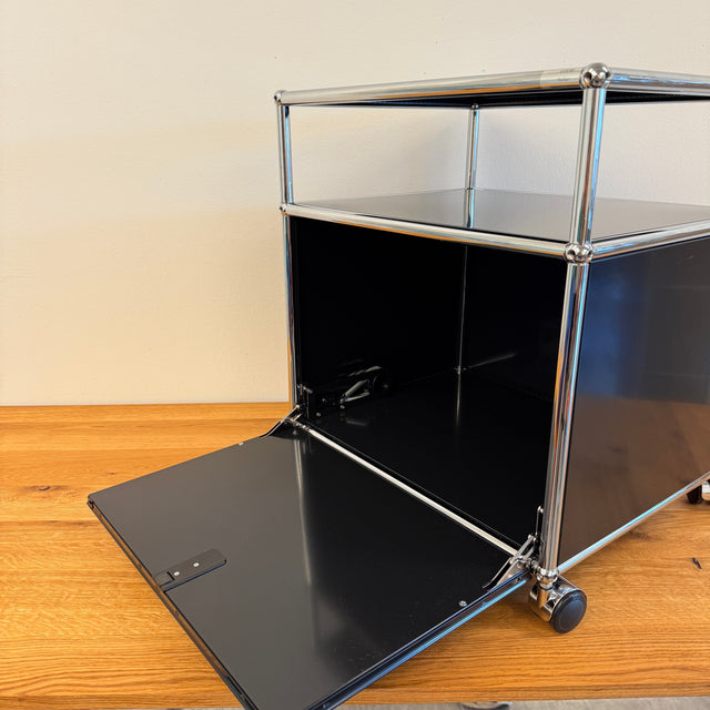 USM Haller - Nachtschränkchen/Druckerwagen - Schwarz- TOP Zustand!