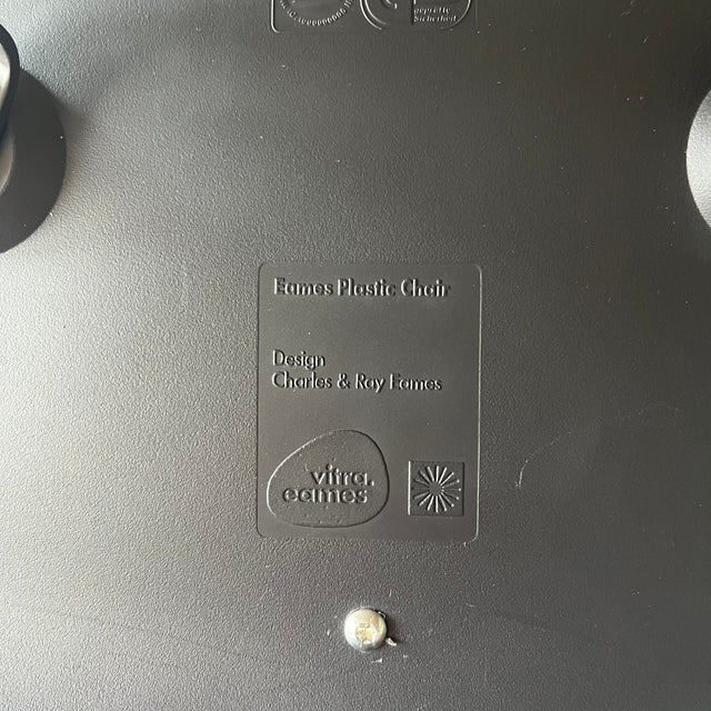 Vitra - Eames Plastic Side Chair DSW -  schwarz