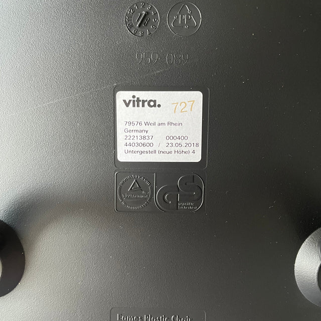 Vitra - Eames Plastic Side Chair DSW -  schwarz