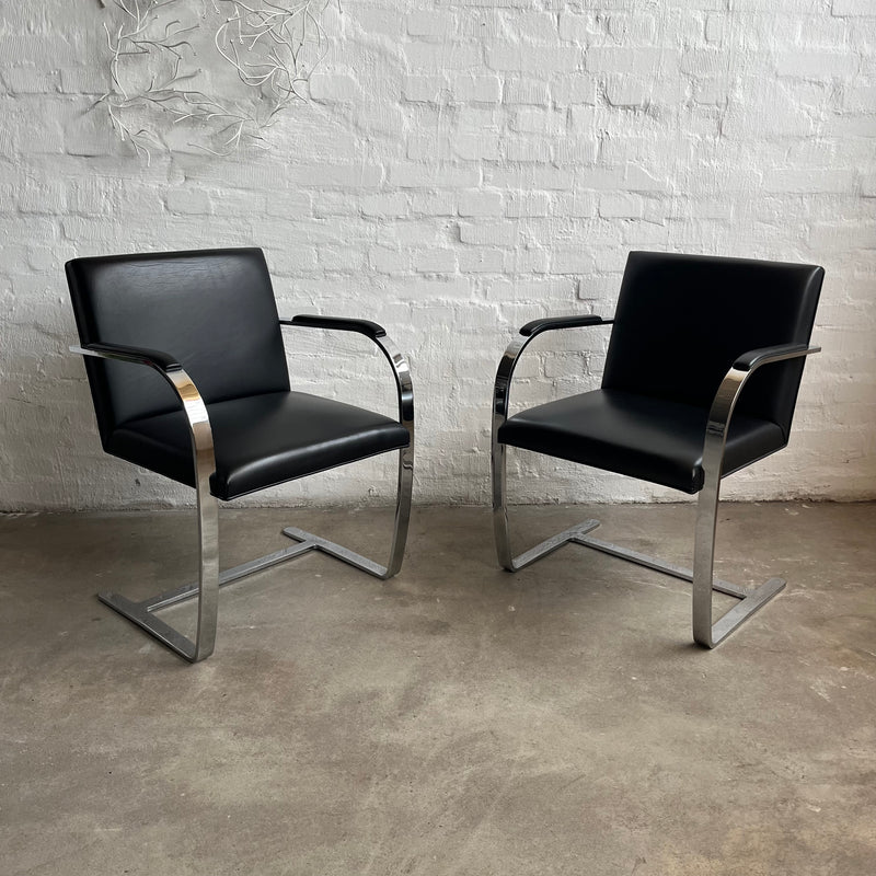 Knoll International - Brno Freischwinger - Leder schwarz