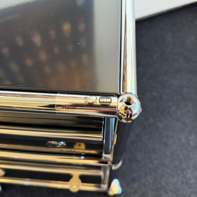 USM Haller - Rollcontainer - Schwarz - Zwei Schubladen - Abschließbar