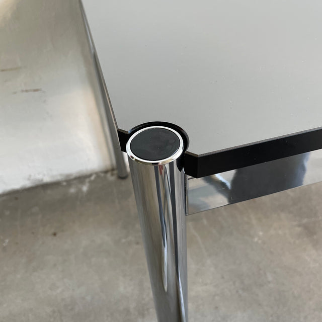 USM Haller Tisch Fenix - grau - 150 x 75 cm - gebrauchte TOP Qualität