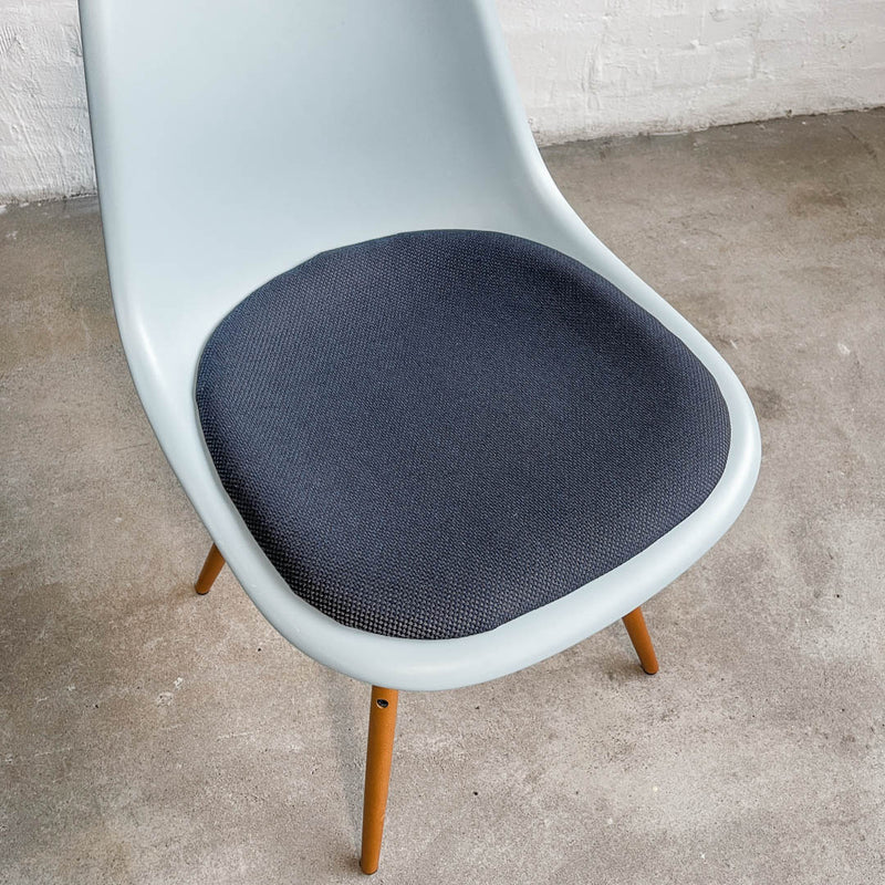 Eames Plastic Side Chair DSW -  eisgrau