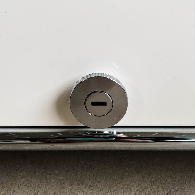 USM Haller - Lowboard - weiß