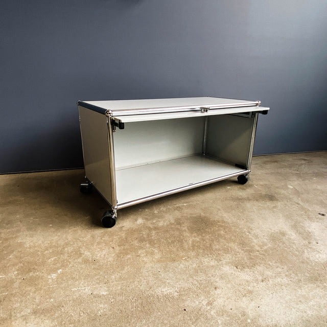 USM Haller Lowboard - lichtgrau - gebrauchte TOP Qualität