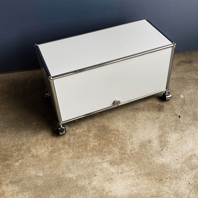 USM Haller Lowboard - lichtgrau - gebrauchte TOP Qualität