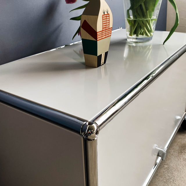 USM Haller Lowboard - lichtgrau - gebrauchte TOP Qualität