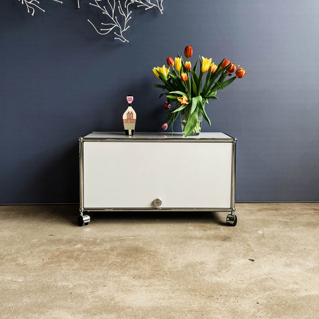 USM Haller Lowboard - lichtgrau - gebrauchte TOP Qualität