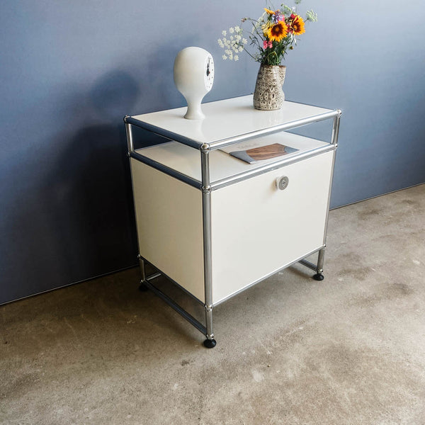 USM Haller - Nachtschränkchen - weiß - Auf- und Unterbau - gebrauchte TOP Qualität