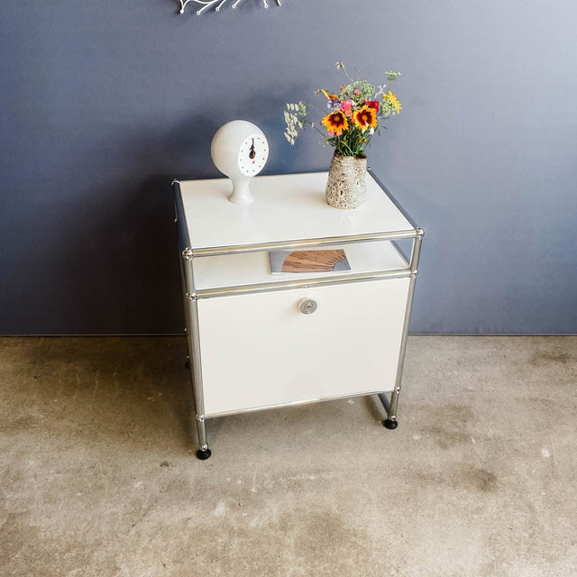 USM Haller Nachtschränkchen - weiß - Auf- und Unterbau - gebrauchte TOP Qualität