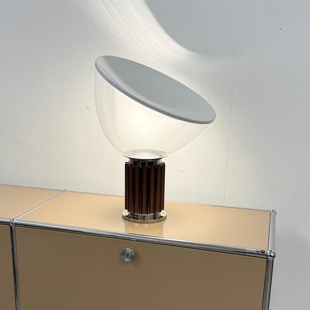 FLOS Taccia Small LED -  Tischlampe - Glas/Bronze - Neuwertig!