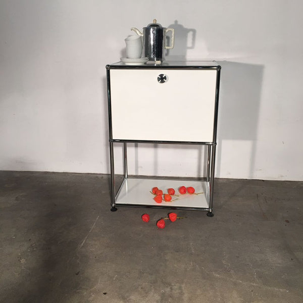 USM Haller - Nachtschränkchen - weiß