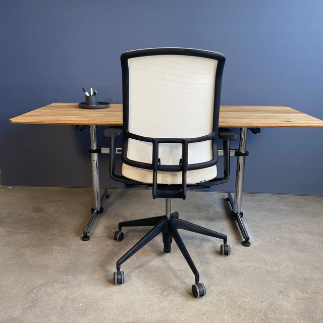 USM Kitos - Tisch - Eiche massiv - höhenverstellbar - 150 x 75 cm - gebrauchte TOP Qualität