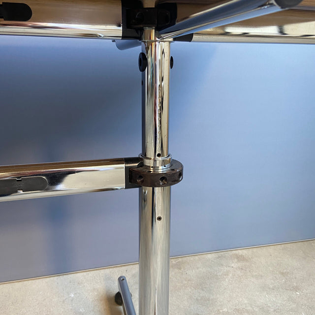 USM Kitos - Tisch - Eiche massiv - höhenverstellbar - 150 x 75 cm - gebrauchte TOP Qualität