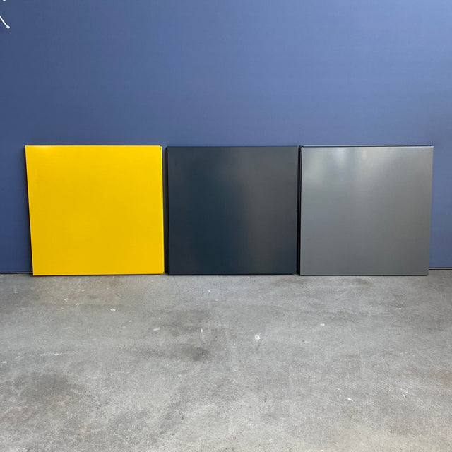 USM Haller Beistelltisch in mittelgrau