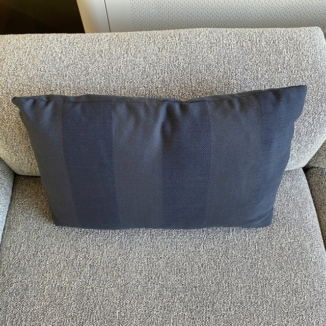 Vitra - Suita Kissen 60 x 40 cm - dunkelgrau gestreift