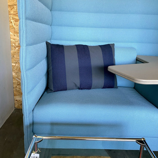 Vitra - Suita Kissen 60 x 40 cm - grau/blau gestreift