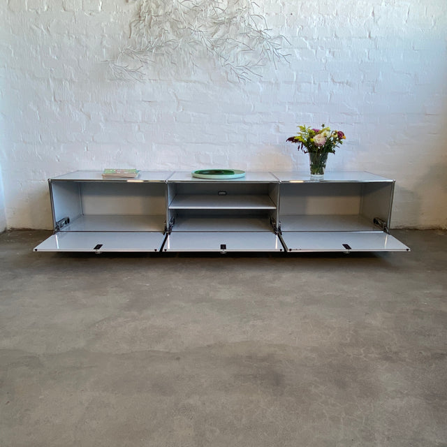 USM Haller - Lowboard - lichtgrau - gebrauchter TOP Zustand