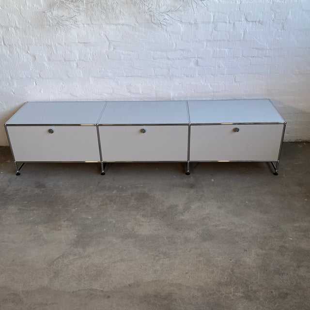 USM Haller - Lowboard - lichtgrau - gebrauchter TOP Zustand